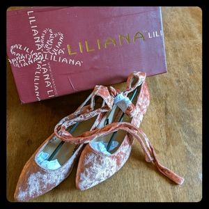 Liliana blush velvet flats size 6